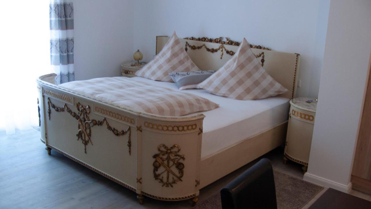 Apartmenthaus "Zum Birnbaum" Rosstal Buitenkant foto