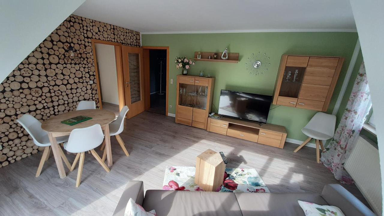 Apartmenthaus "Zum Birnbaum" Rosstal Buitenkant foto